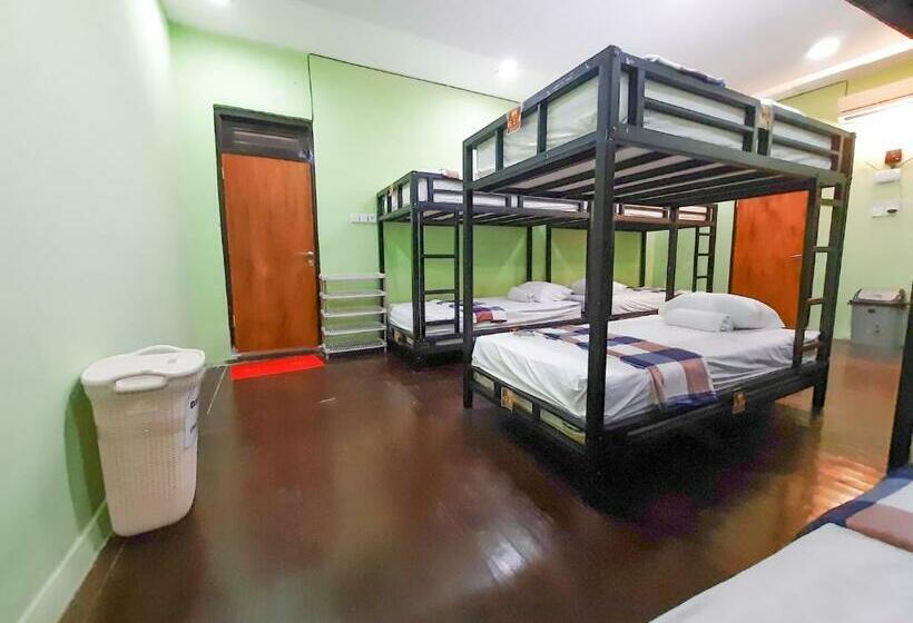 펜션 The Legian 777