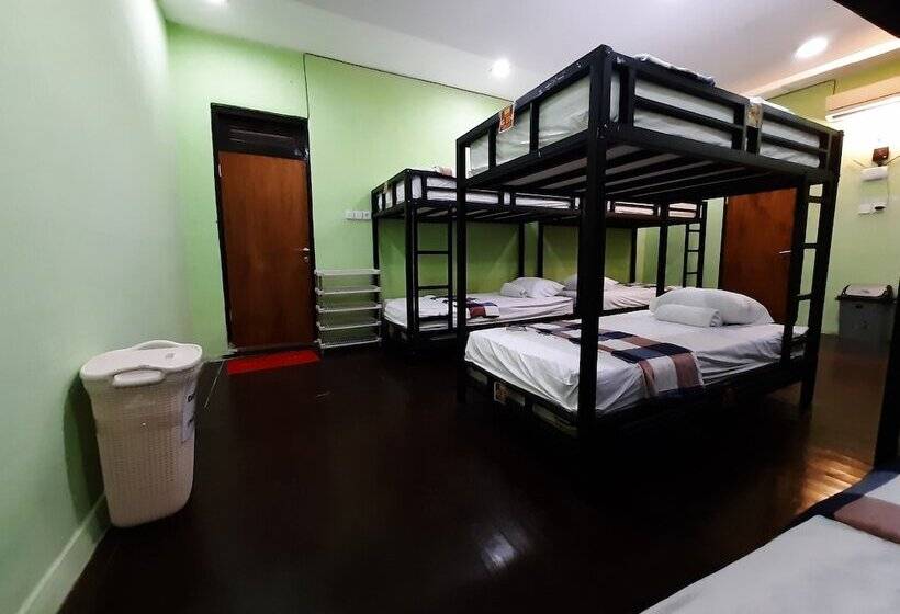 펜션 The Legian 777