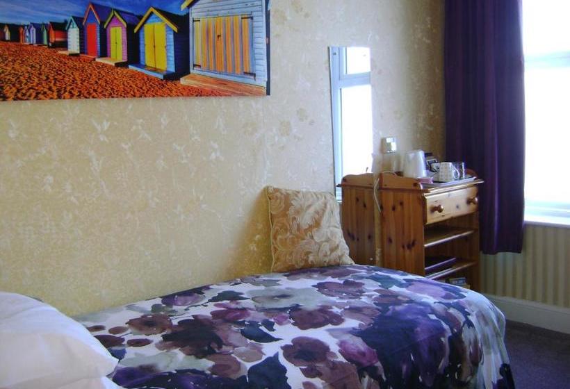 بنسيون The Wharncliffe