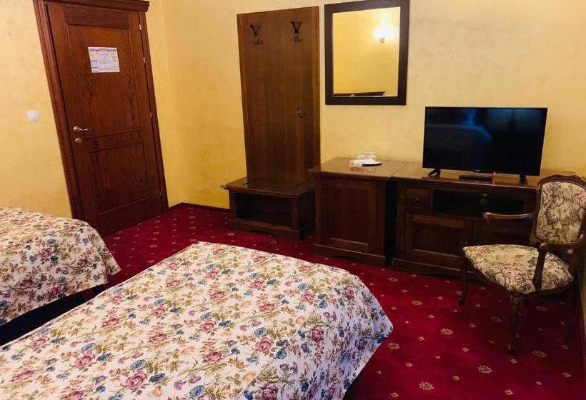 بنسيون Vila Royal