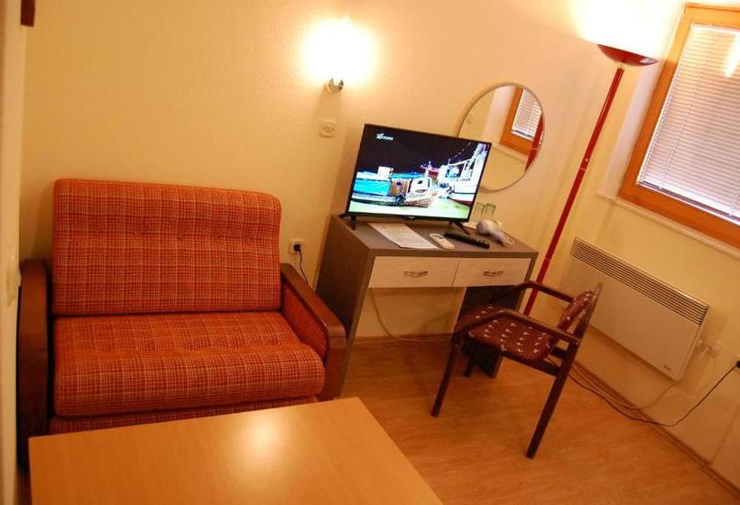 پانسیون Villa Rimari