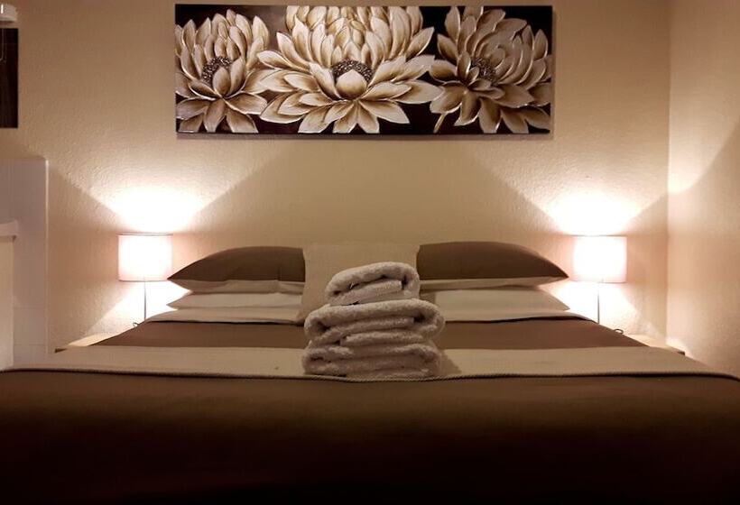 ペンション Westbrook Lodge Guest House