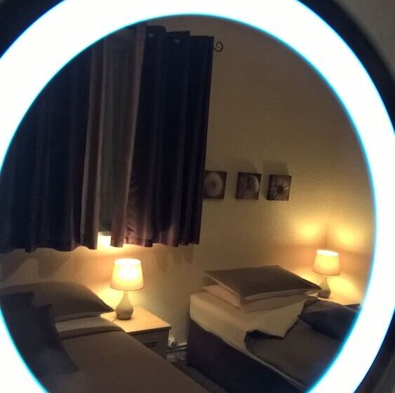 ペンション Westbrook Lodge Guest House