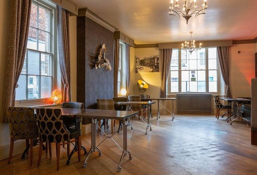 호스텔 Advocate Arms