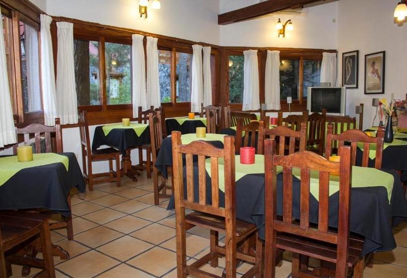 هاستل Las Piedras