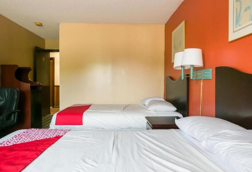 فندق صغير Raceway Inn