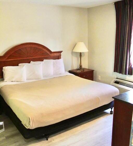 فندق صغير Raceway Inn