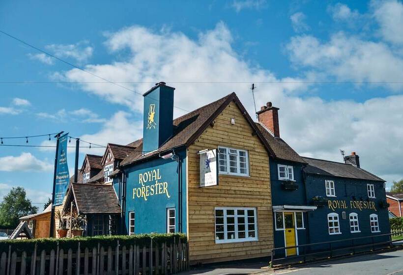 Общежитие Royal Forester Country Inn