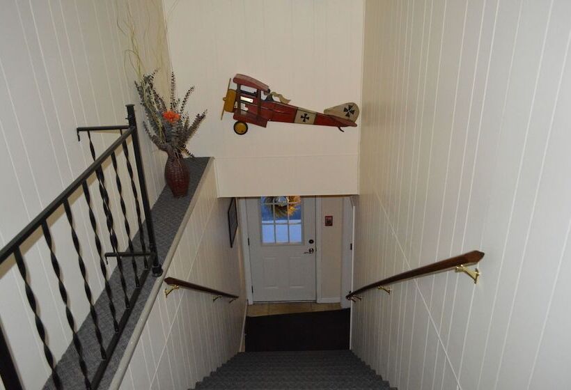 فندق صغير Scenic Inn