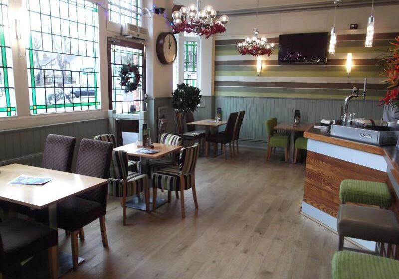 旅馆 The Stag Enfield