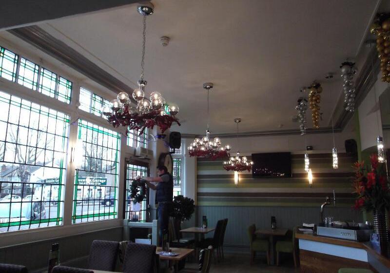 旅馆 The Stag Enfield