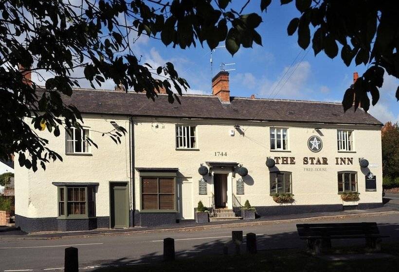 فندق صغير The Star Inn 1744