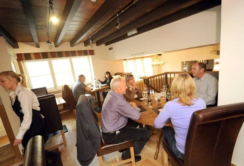 فندق صغير The Star Inn 1744