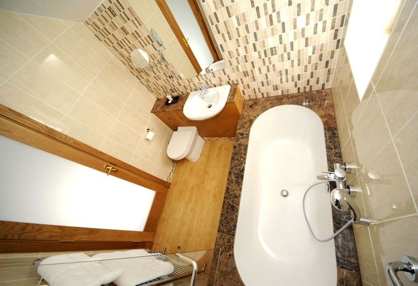 فندق صغير The Star Inn 1744