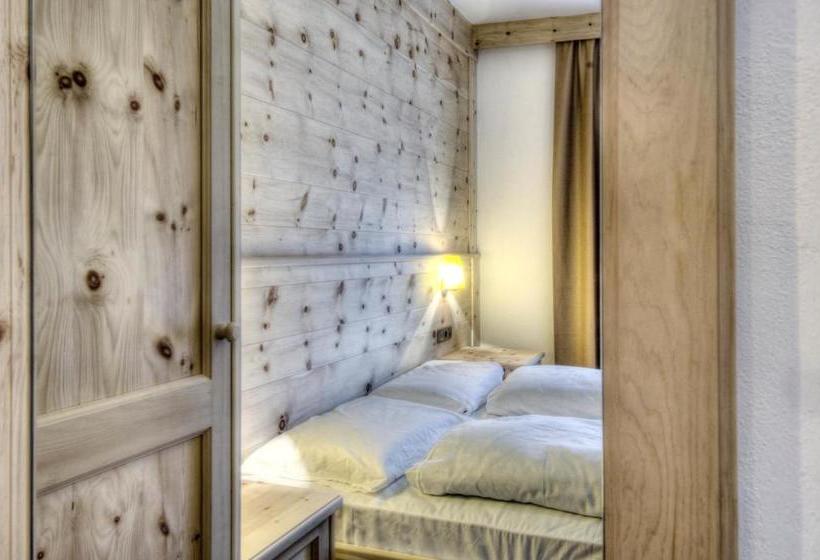 Family And Wellness Residence Ciasa Antersies