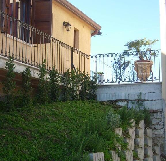 Отель Angelucci Agriturismo Con Camere E Agri Camping