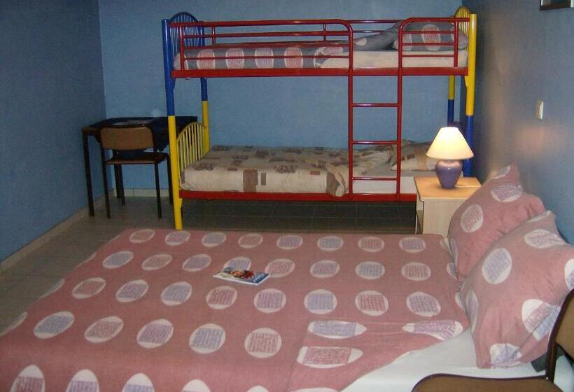 Отель Filippus Vakantiehoeve