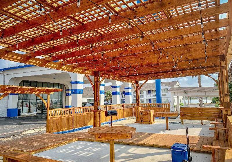 Motel 6 Portland, Tx