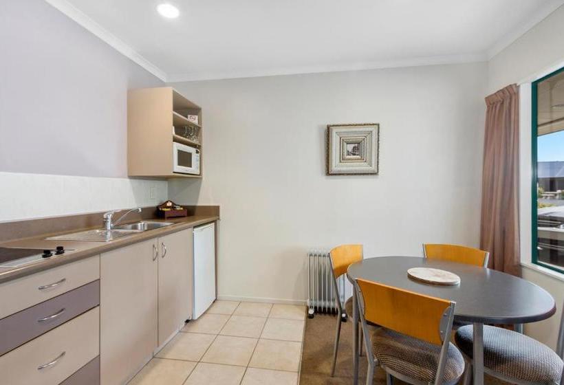 מוטל Belmont Motor Lodge