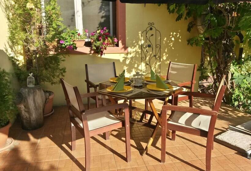 پانسیون B&b Casa Mica Guesthouse