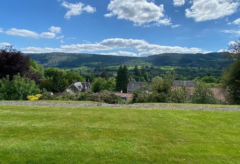 بنسيون Beinn Bhracaigh