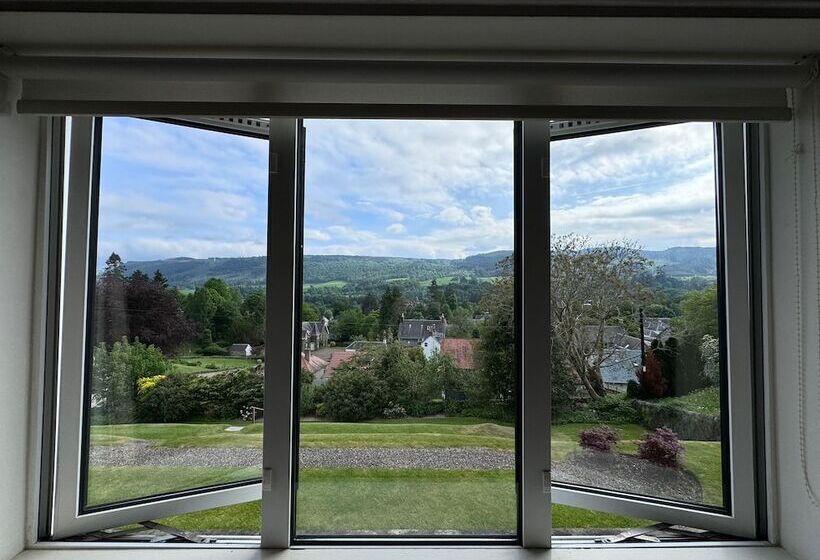 بنسيون Beinn Bhracaigh