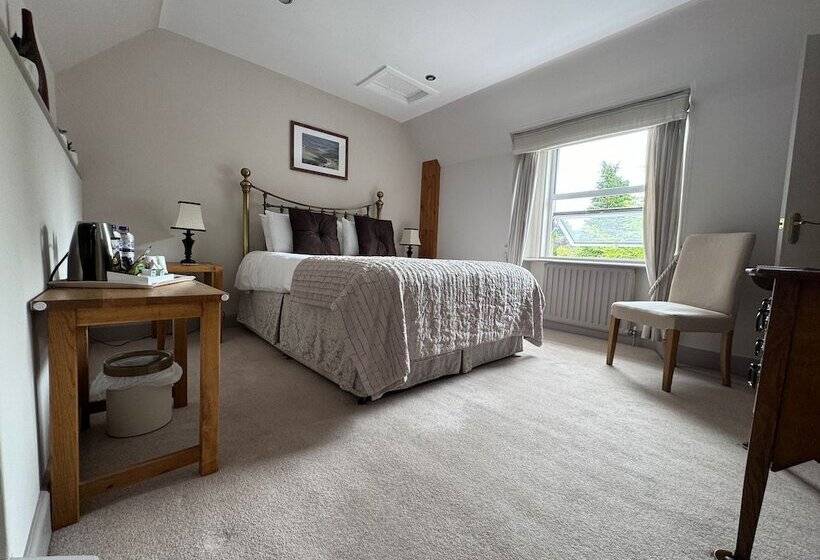 بنسيون Beinn Bhracaigh