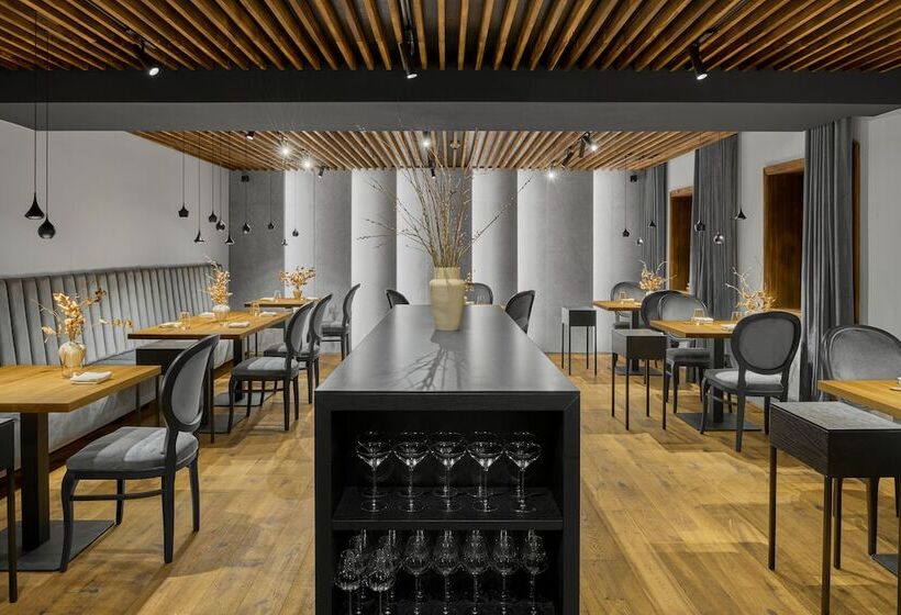 پانسیون Boutique Hotel And Restaurant Milka