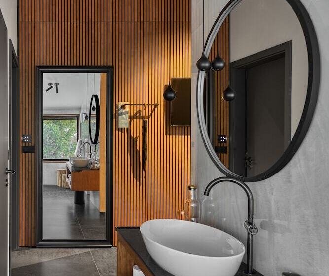 پانسیون Boutique Hotel And Restaurant Milka