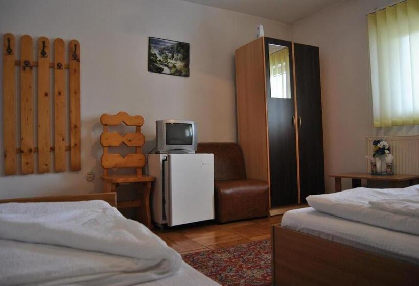 Пансион Cabana Popasul Haiducilor