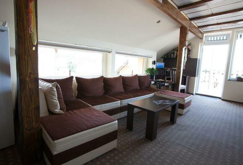 פנסיון Casa Cristina