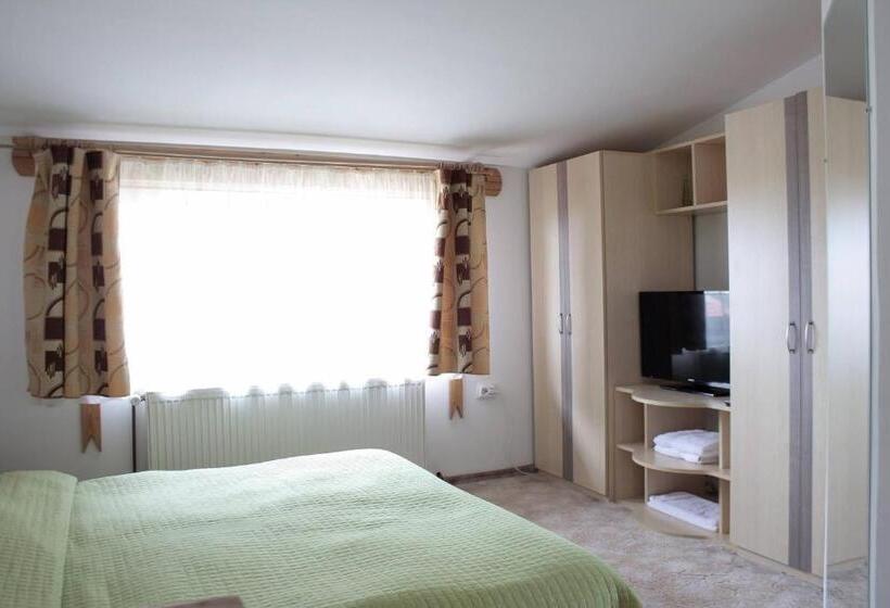 פנסיון Casa Cristina