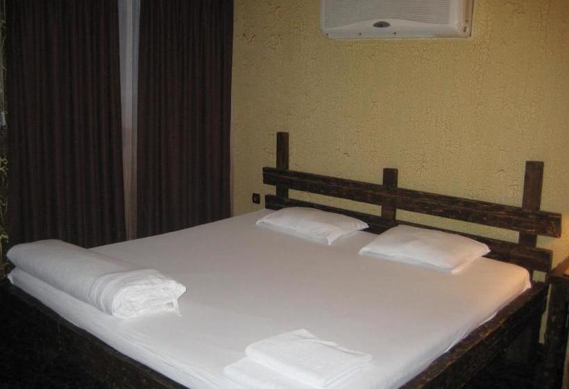 بنسيون Family Hotel Bunara