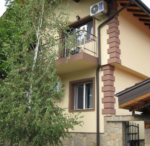 بنسيون Family Hotel Bunara