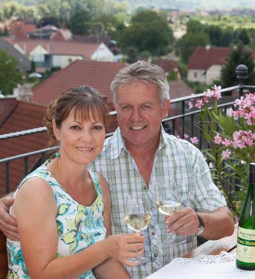 펜션 Gästehaus Turm Wachau