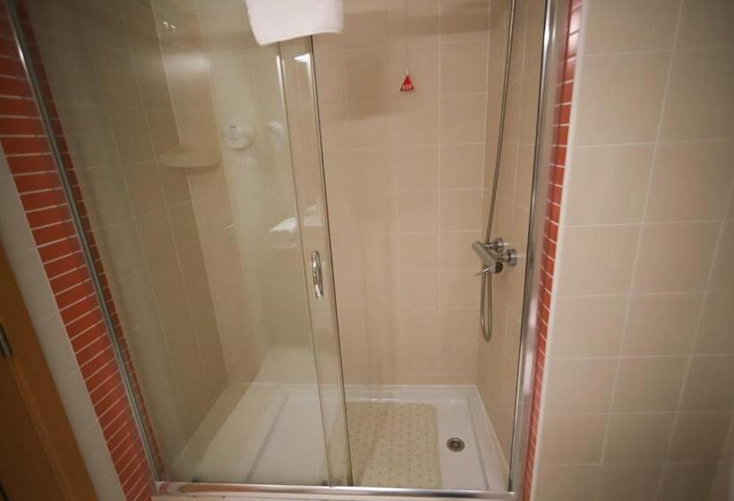 膳宿费 Hospedaria Robalo