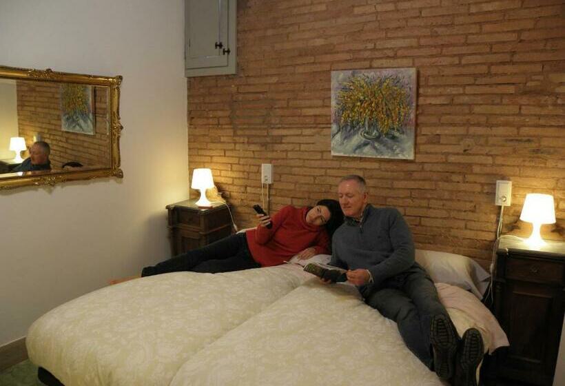 بنسيون Hostal Cal Pla