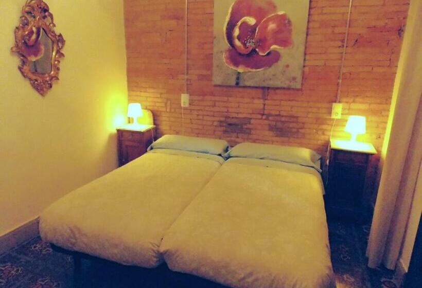 펜션 Hostal Cal Pla