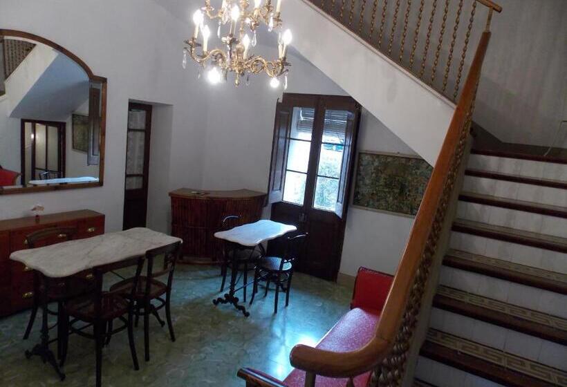 펜션 Hostal Cal Pla