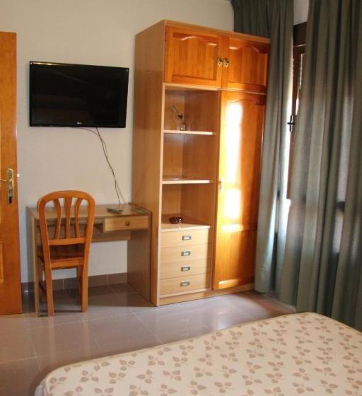 Пансион Hostal Cazalegas