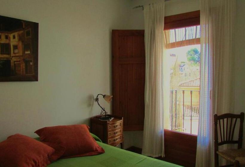 پانسیون Hostal De La Luz