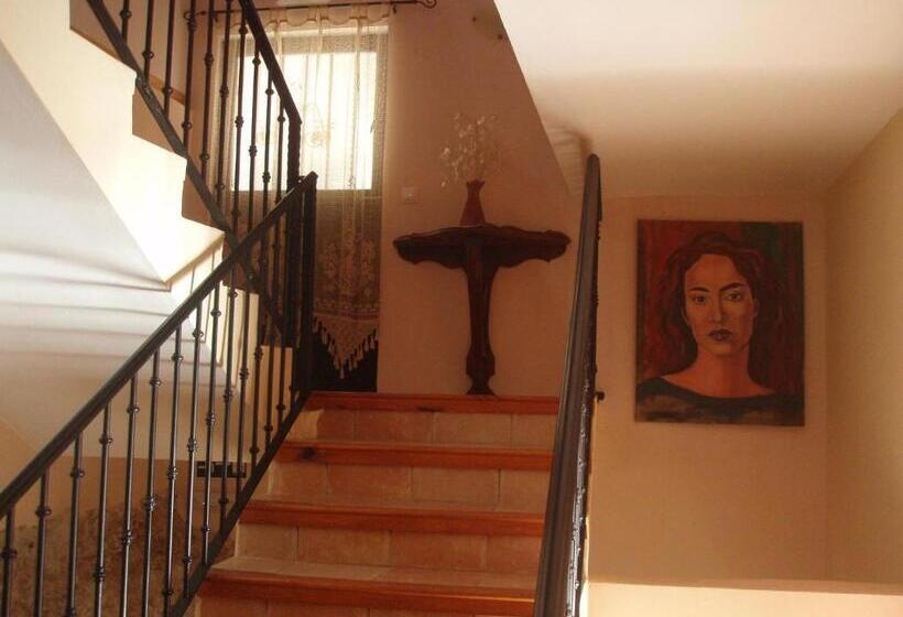 پانسیون Hostal De La Luz