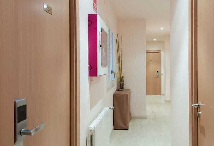 膳宿费 Hostal La Vila