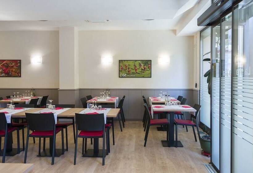 膳宿费 Hostal La Vila