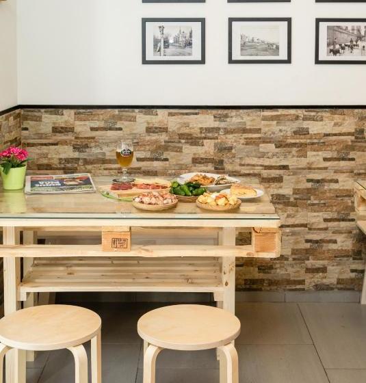 פנסיון Hostal Oliveta