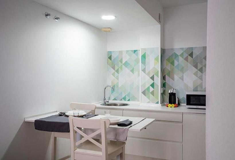 膳宿费 Hostal Plaza De Italia