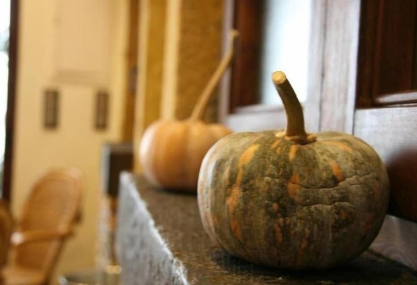 ペンション Hostal Torre De Guzmán