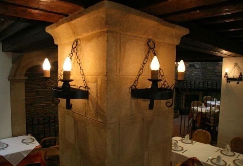 ペンション Hostal Torre De Guzmán