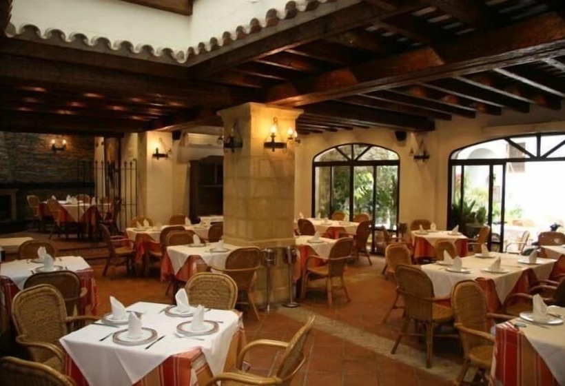 ペンション Hostal Torre De Guzmán