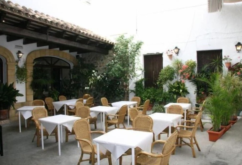 ペンション Hostal Torre De Guzmán